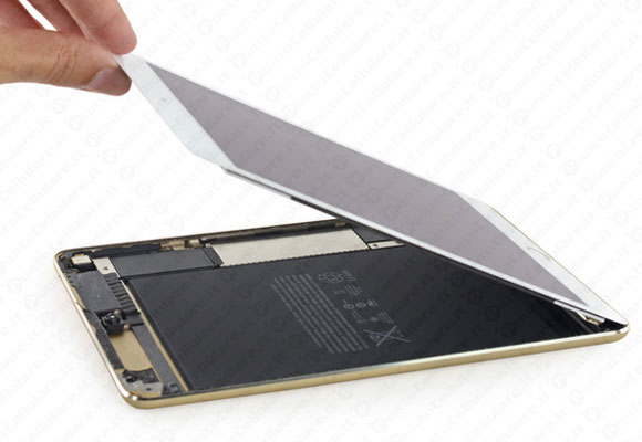 iPad Mini 4 - ecco cosa si nasconde all'interno della scocca