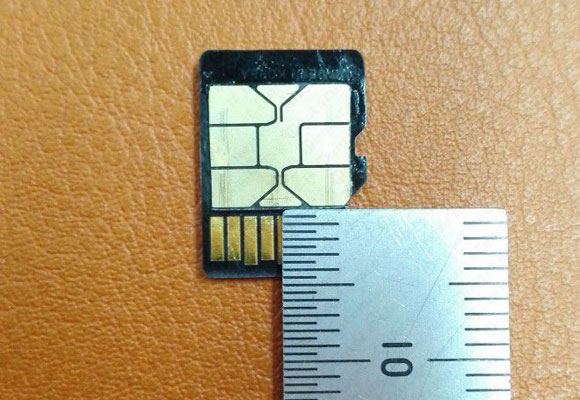 NanoSIM e microSD