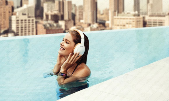 Samsung Galaxy Alpha Doutzen Kroes