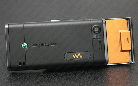 Sony Ericsson W595 Lava Black