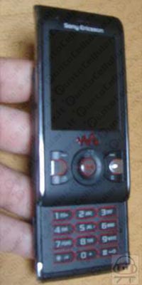 Sony Ericsson W595 Linda