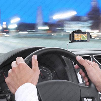 TomTom car kit per iPhone