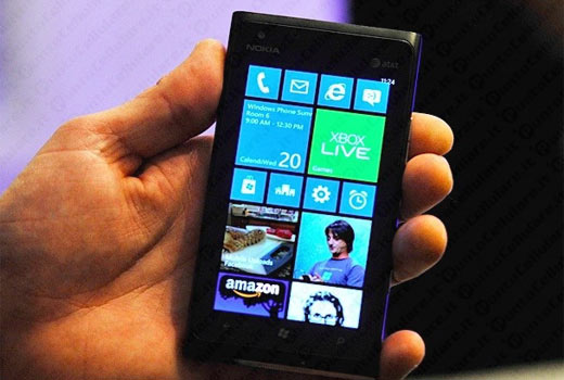 Windows Phone 7.8 su Nokia Lumia 900