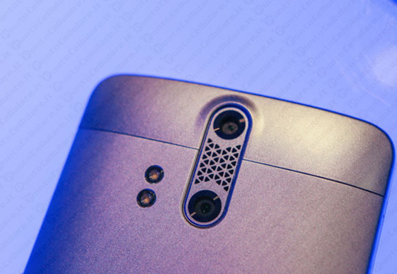 ZTE Axon
