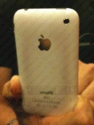 iPhone 3G S scocca scolorita