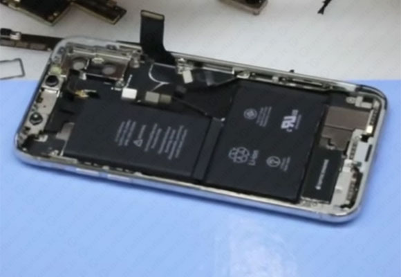 iPhone X